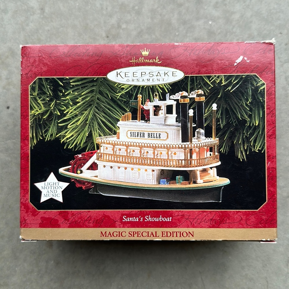 Hallmark Santa's Showboat "Silver Belle"